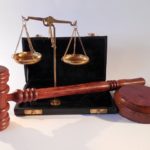 W czym umie nam wesprzeć radca prawny? W jakich kwestiach i w jakich dziedzinach prawa pomoże nam radca prawny?